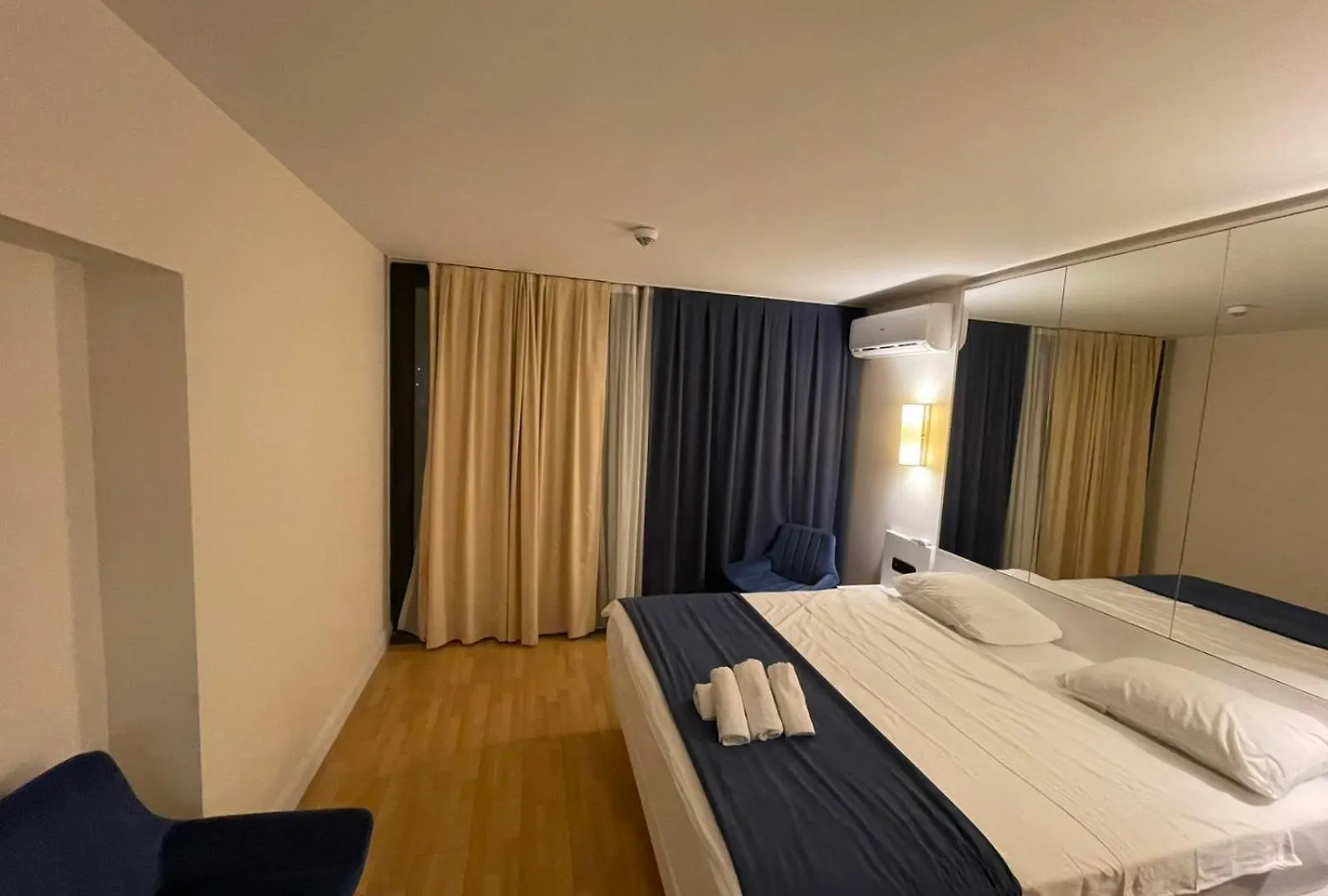 Georgia Batumi 5Star Apartments N4 アパートホテル
