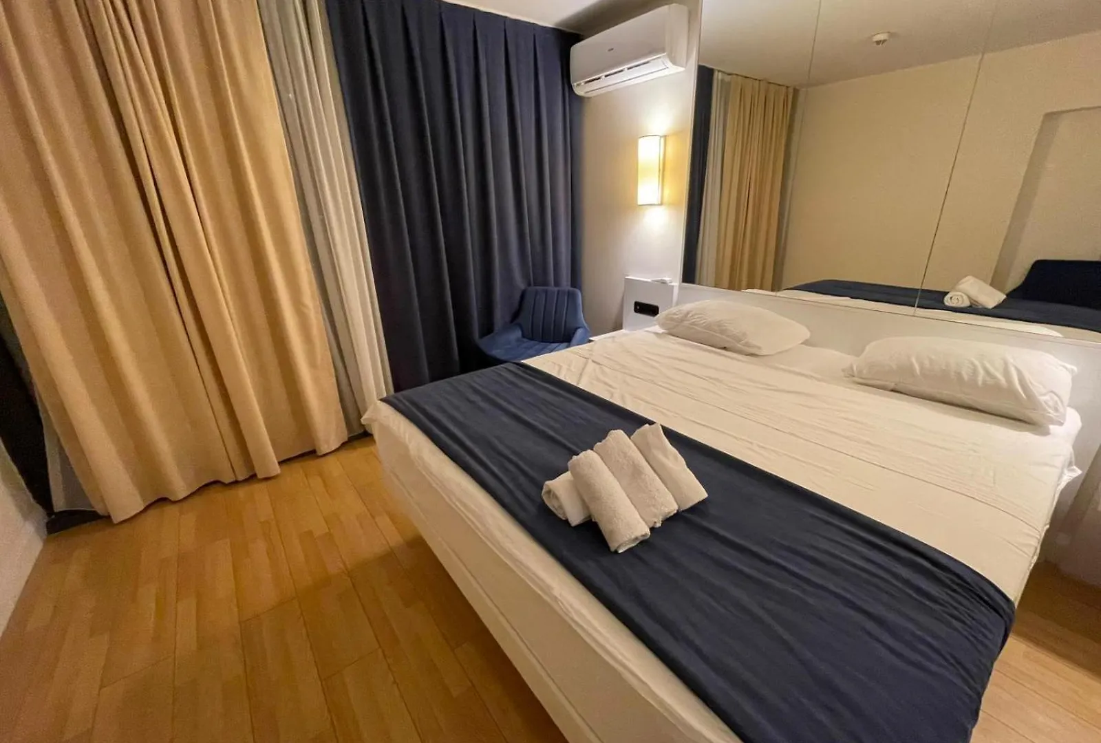 アパートホテル Georgia Batumi 5Star Apartments N4